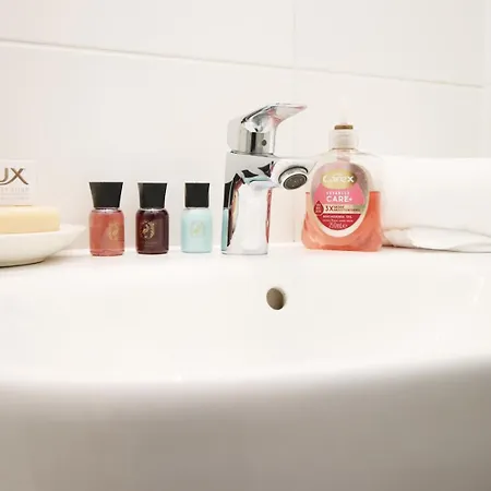 Cohost Partners Cozy Retreat Near Cardiff Bay * Bristol