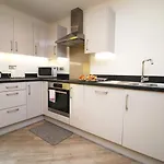 Cohost Partners Cozy Retreat Near Cardiff Bay Bristol