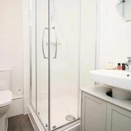 Cohost Partners Cozy Retreat Near Cardiff Bay 布里斯托