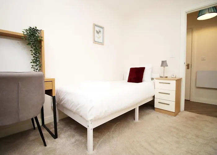 Cohost Partners Cozy Retreat Near Cardiff Bay Apartment Bristol