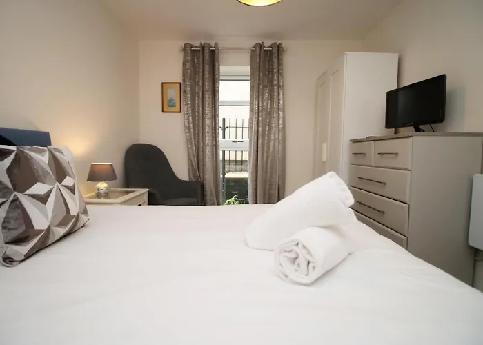 Cohost Partners Cozy Retreat Near Cardiff Bay Apartment Bristol