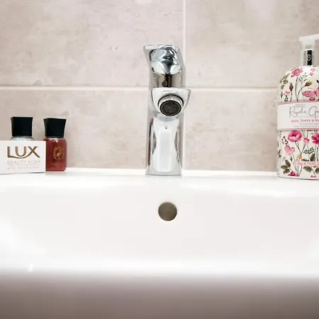 Cohost Partners Cozy Retreat Near Cardiff Bay *