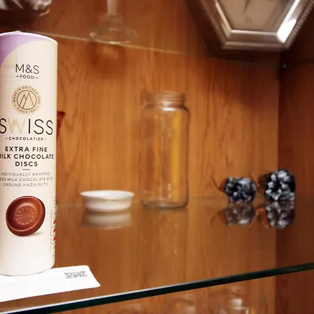 Cohost Partners Cozy Retreat Near Cardiff Bay Bristol